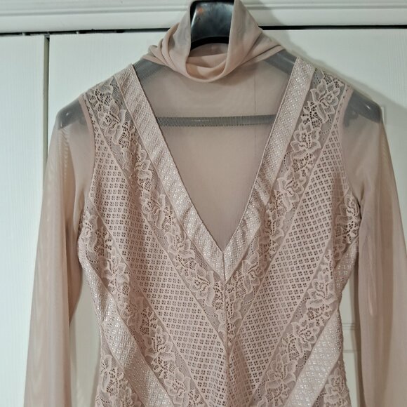Guess Pink Lace Long Sleeve Top - Picture 1 of 14